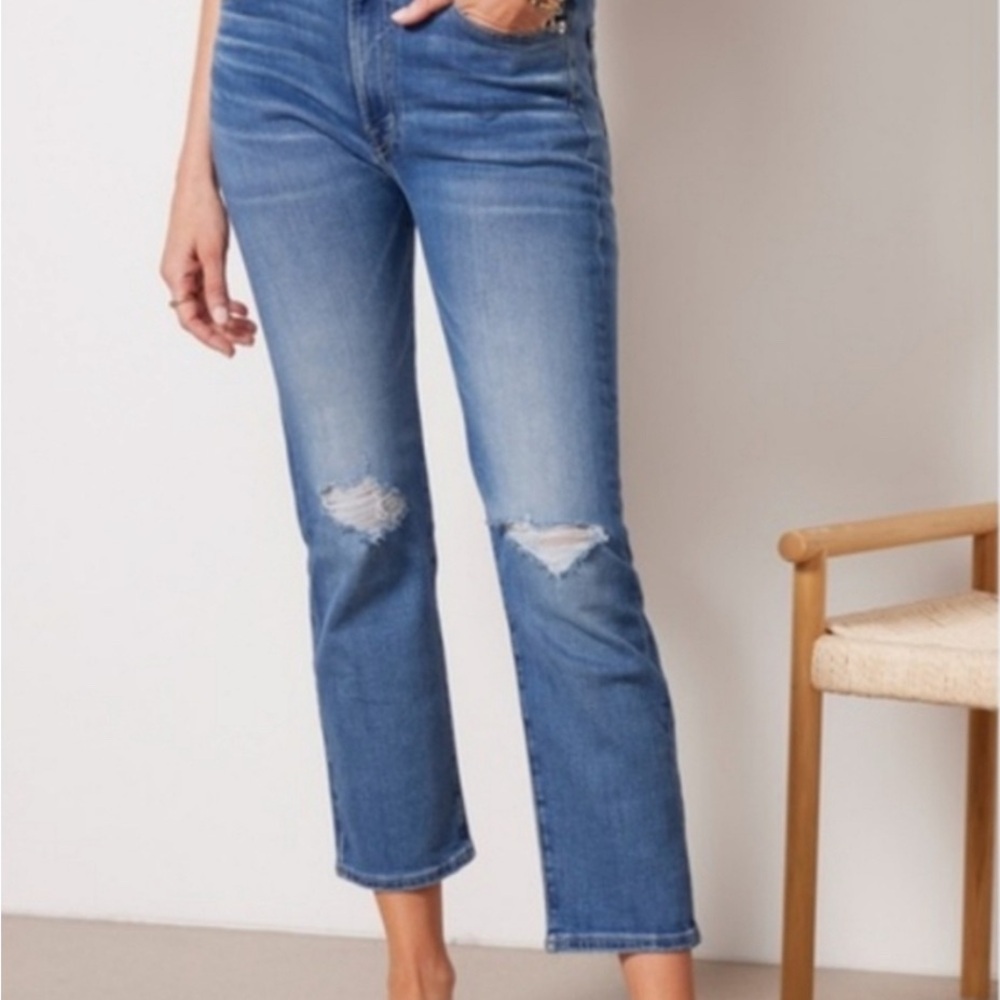 Edwin Elin Cropped Straight Distressed Jeans